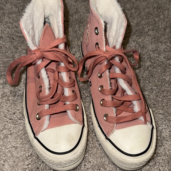 Converse - Picture 2 of 6